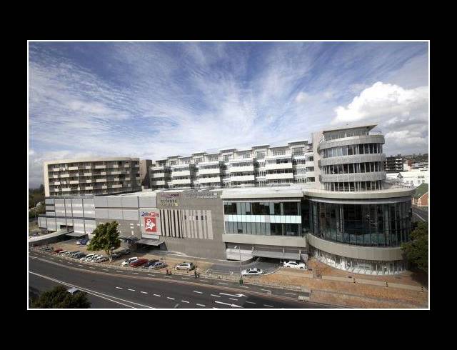 3,554M² OFFICE TO LET IN CLAREMONT